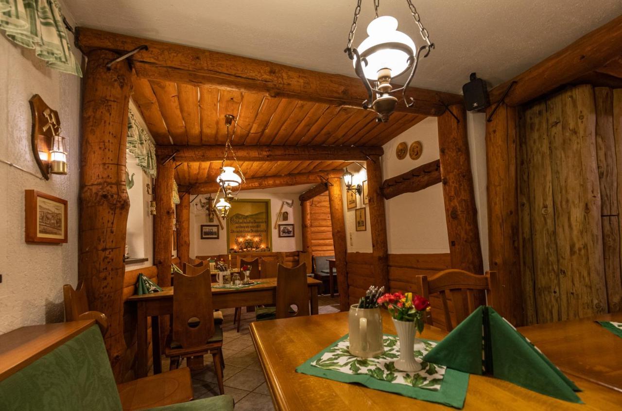 Pension Und Gaststaette Zur Knappenschaenke Thermalbad Wiesenbad エクステリア 写真