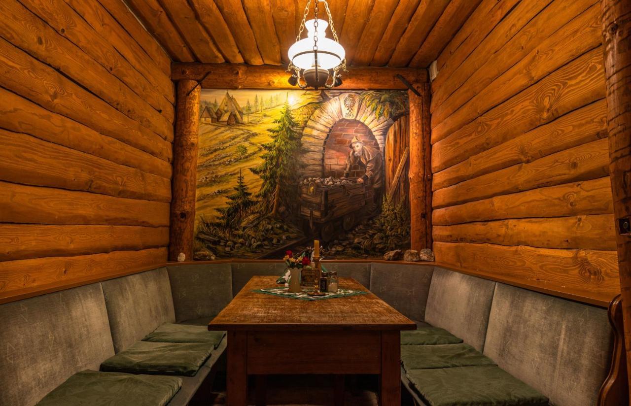 Pension Und Gaststaette Zur Knappenschaenke Thermalbad Wiesenbad エクステリア 写真
